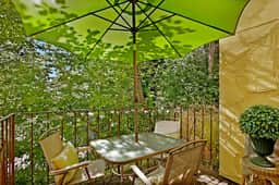 King Bed | Sleep 6, AC, Patio, Free Parking