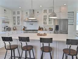Sleeps 14 | 8 Beds, A/C, Theater + Free Parking