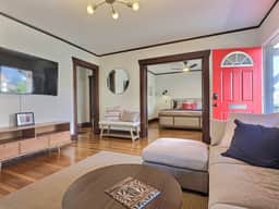 Alki 2 Bedroom | Sleeps 4 | Sound Views | Pet's - Image 5