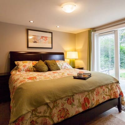 Downtown Bellevue Private Suite