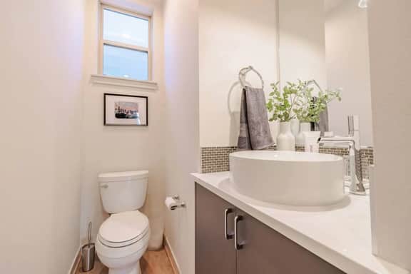 Skyline Stay | King Suite + Rooftop Oasis - Image 5