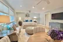 Secluded Lakefront | King Bed, AC & 5 Piece Bath |