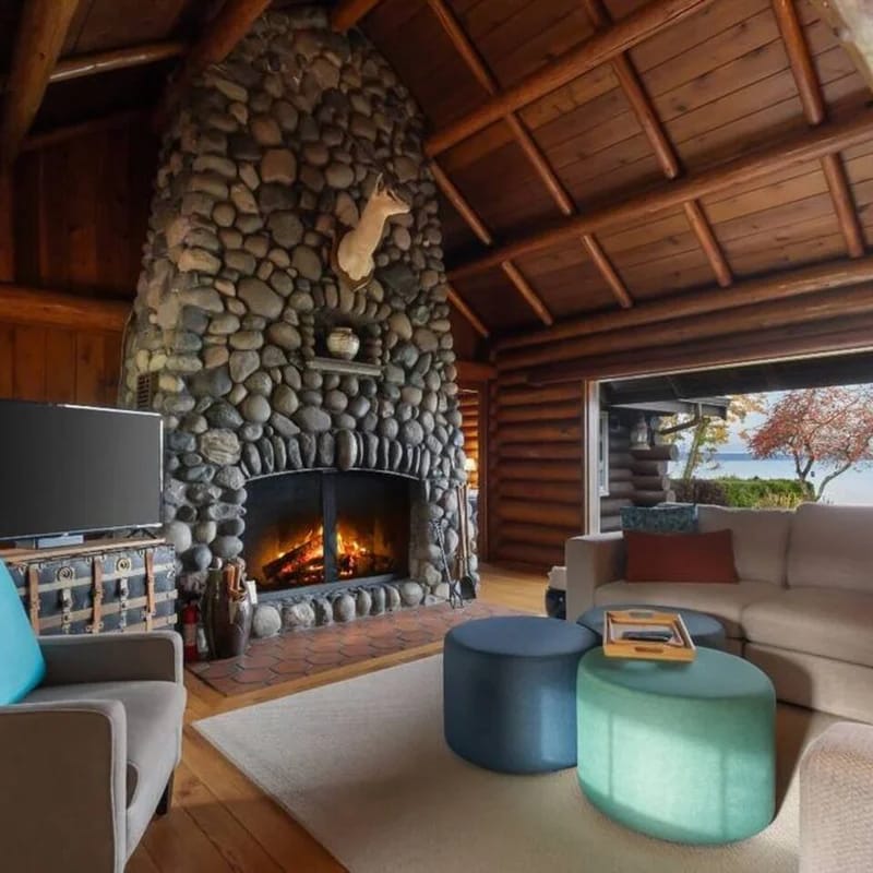 3 Beds | King Suite + A/C, Firepit, Free Parking.